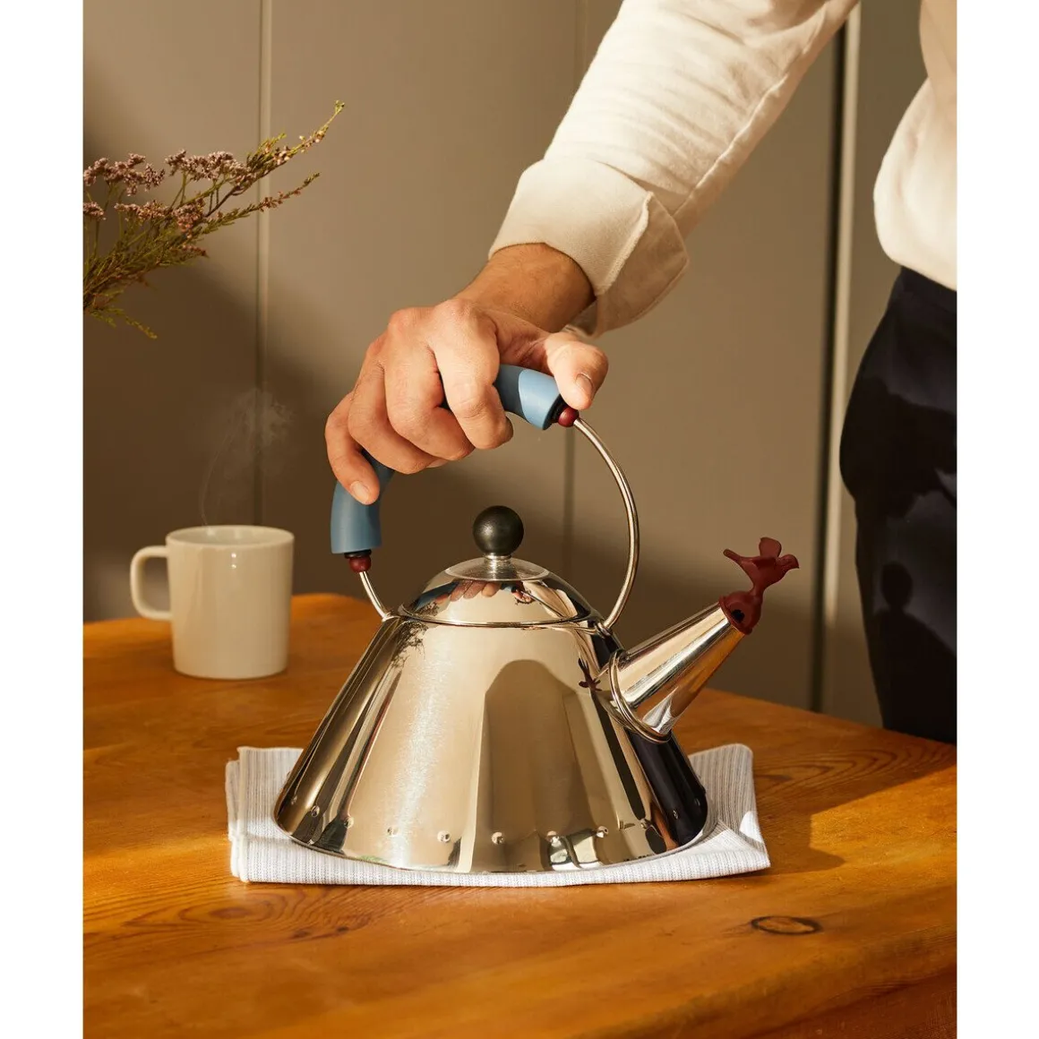 AlessiWasserkessel 9093 2,0 l Michael Graves blau