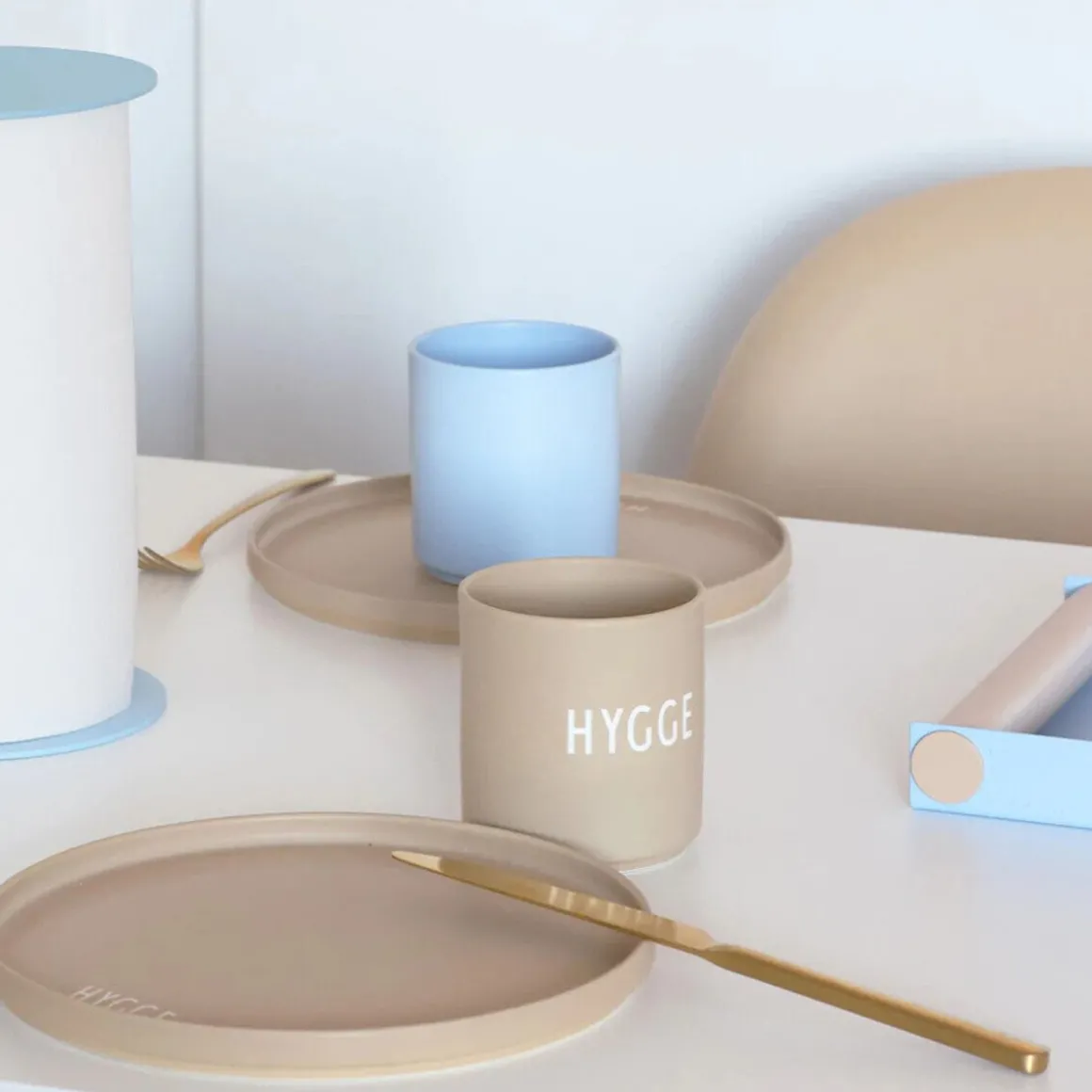 Design LettersBecher 8 cm Favourite Dänische Worte Hygge beige