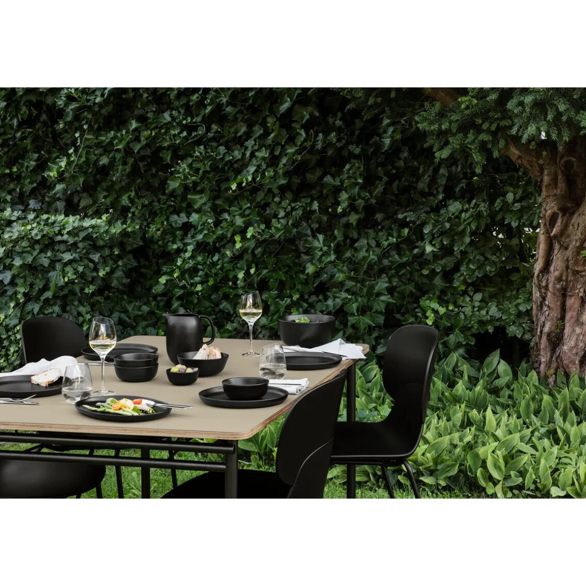 Eva SoloTeller oval 32 cm Nordic kitchen