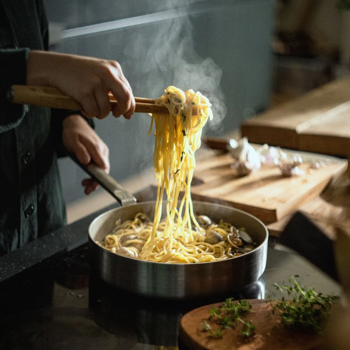 FiskarsSautierpfanne mit Deckel 26 cm Norden Steel