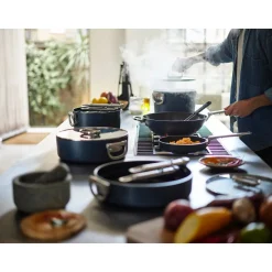 Joseph JosephBratpfanne 24 cm Space blau