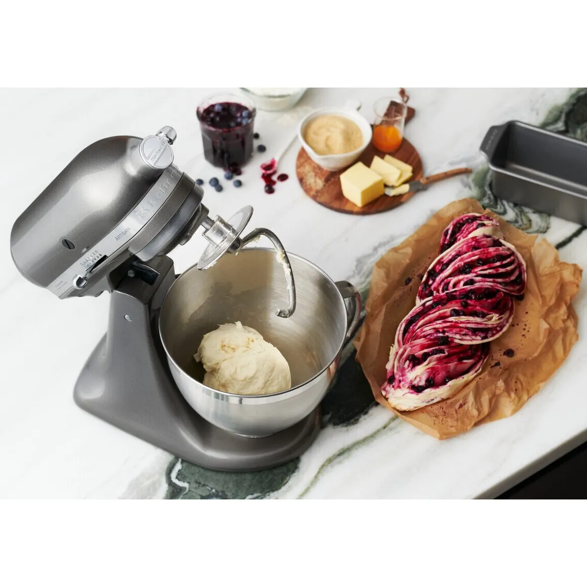 KitchenAidKüchenmaschine 4,8 l 300 W Artisan Premium Medaillon Silber