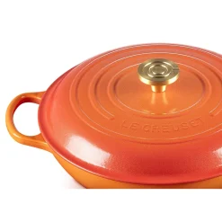 Le CreusetGourmet-Profitopf mit Deckel 30 cm Signature Limited Edition Flamme Dorée