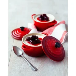 Le CreusetMini Cocotte 10,5cm kirschrot