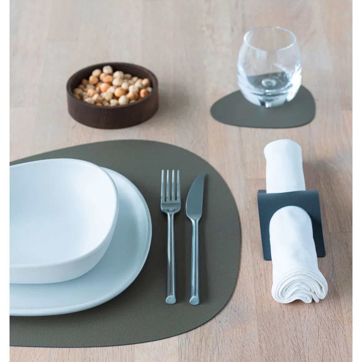 LINDDNATischset L 37x44 cm Curve Serene moss