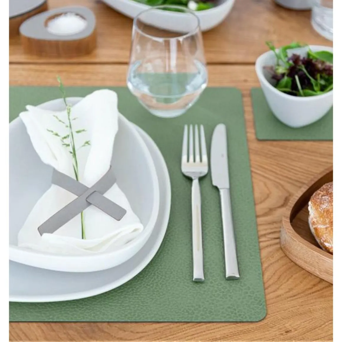 LINDDNATischset L 35x45 cm Square Hippo forest green