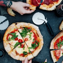 MicroplanePizzaschneider 17 cm Professional schwarz