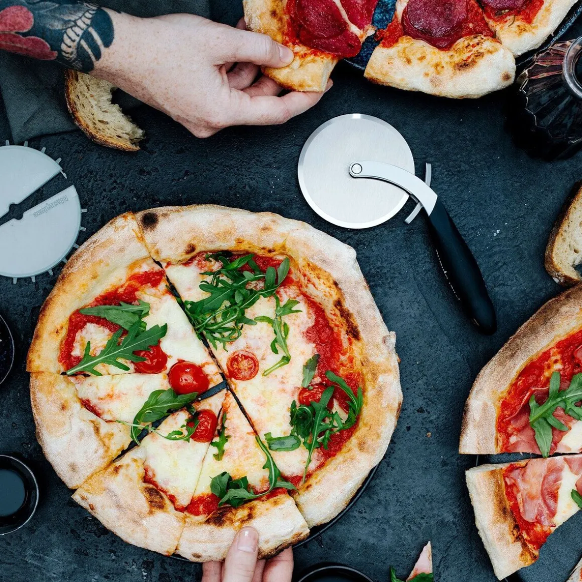 MicroplanePizzaschneider 17 cm Professional schwarz