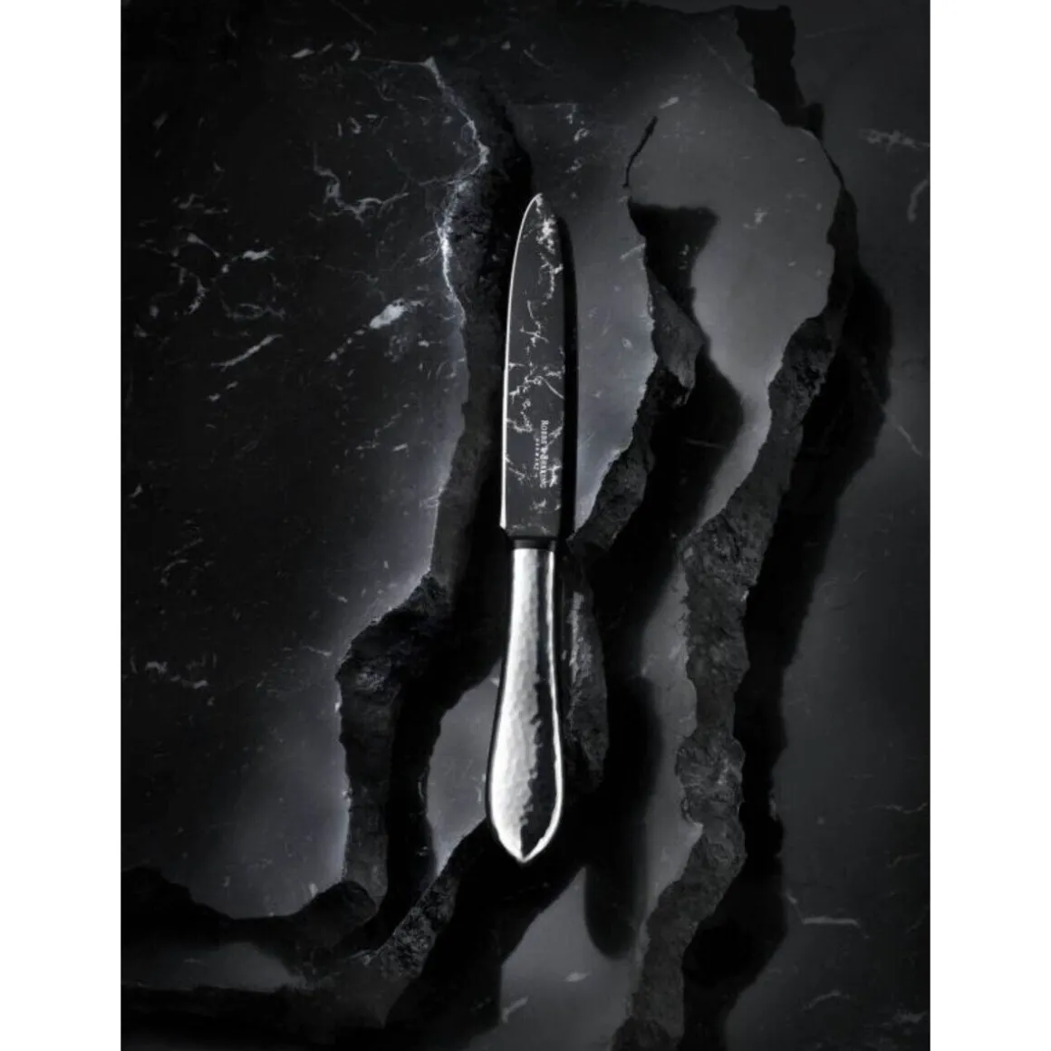 Robbe & BerkingThe Box - Martelé 150 g versilbert inkl. 24-tlg Besteckset Marble Cut