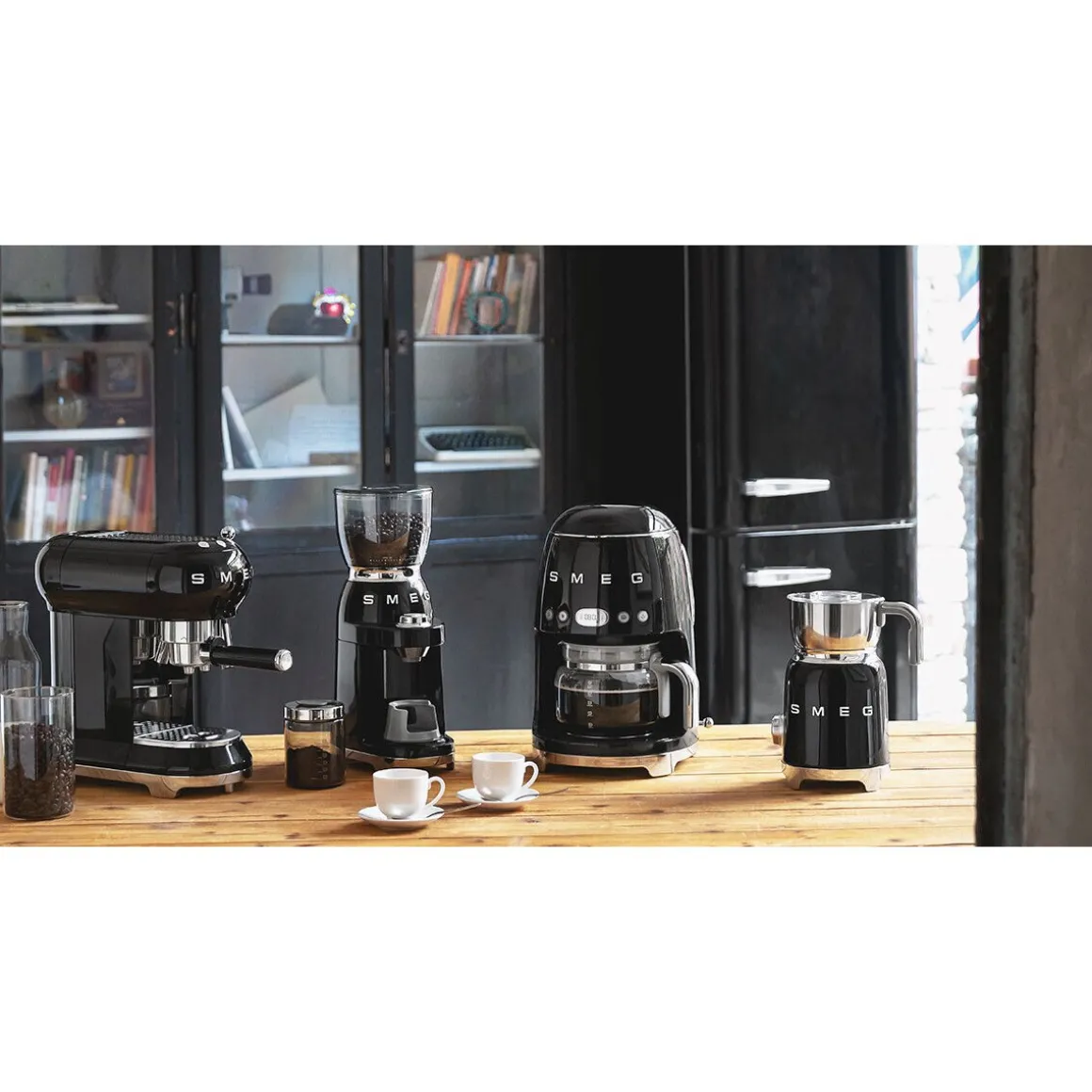 SmegFilter-Kaffeemaschine DCF02 1,4 l 1050 W 50’s Style schwarz