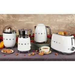 SmegWasserkocher KLF03 1,7 l 2400 W 50’s Style weiss