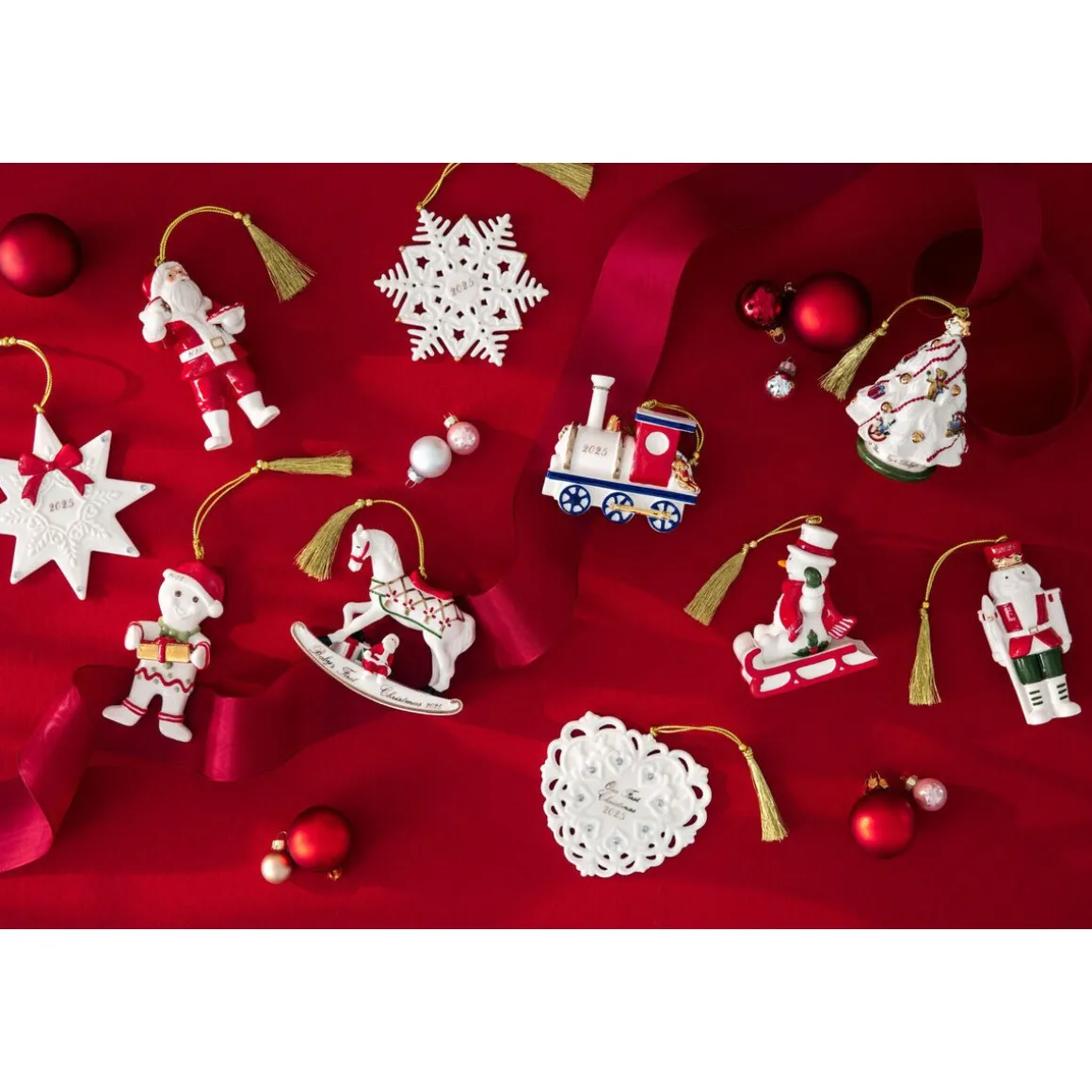 Villeroy & BochOrnament Schaukelpferd 2025 9 cm Christmas Classics