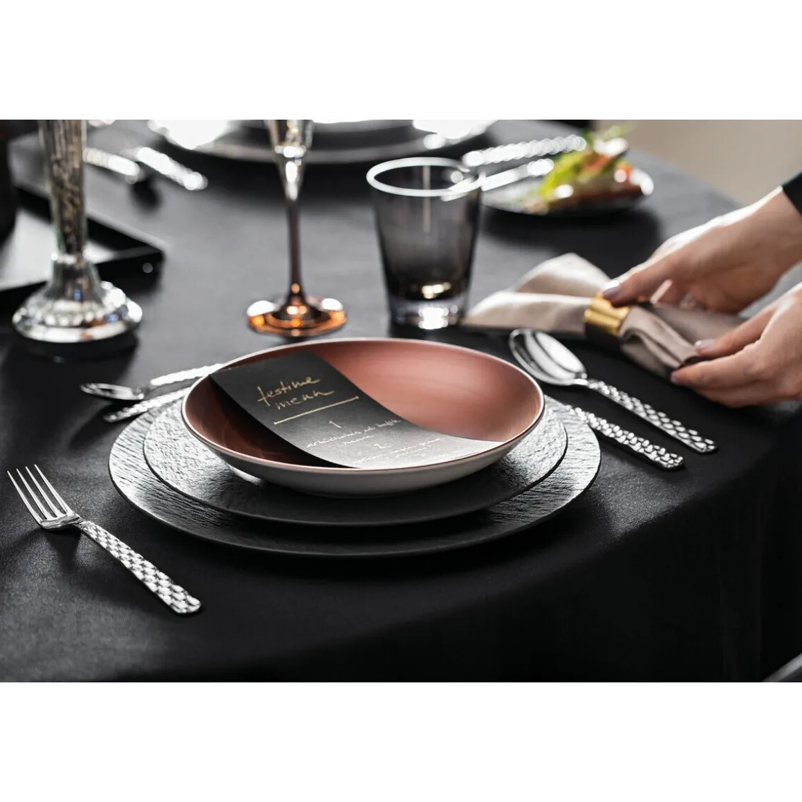 Villeroy & BochSchale flach Manufacture Glow